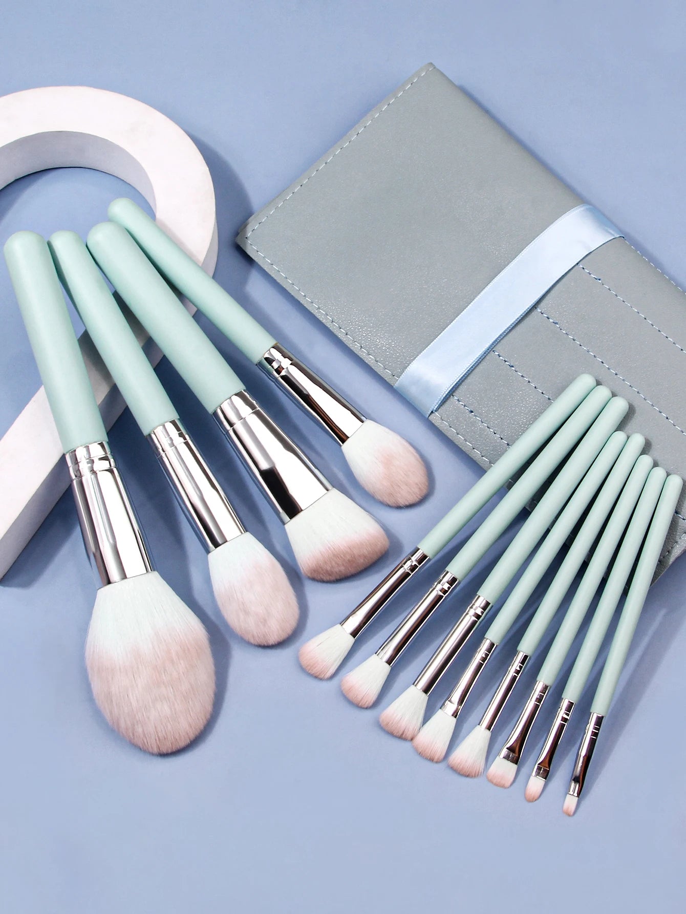 12Pcs Soft Makeup Brushes Set