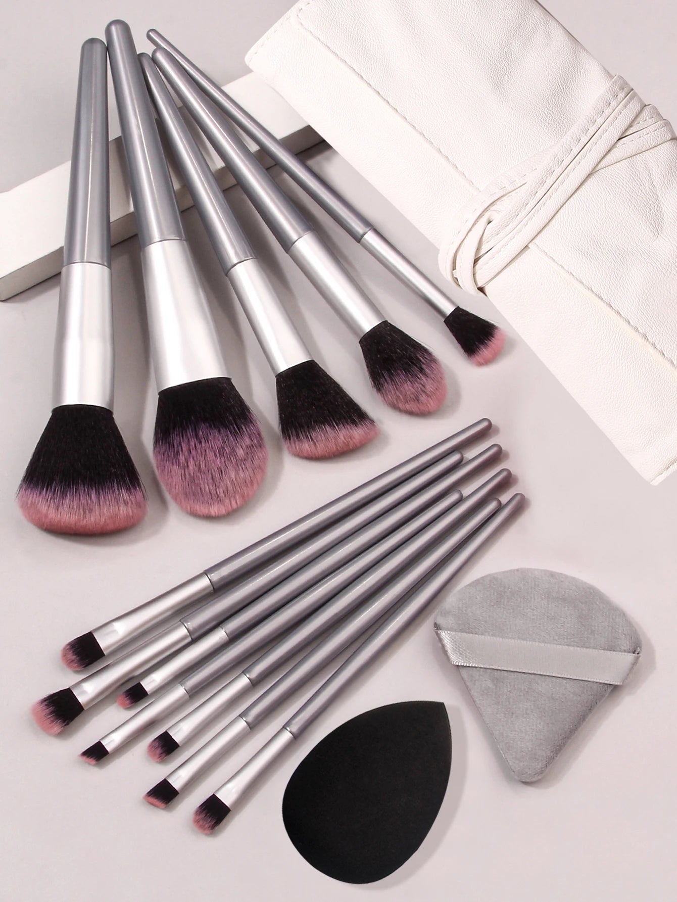 12Pcs Soft Makeup Brushes Set